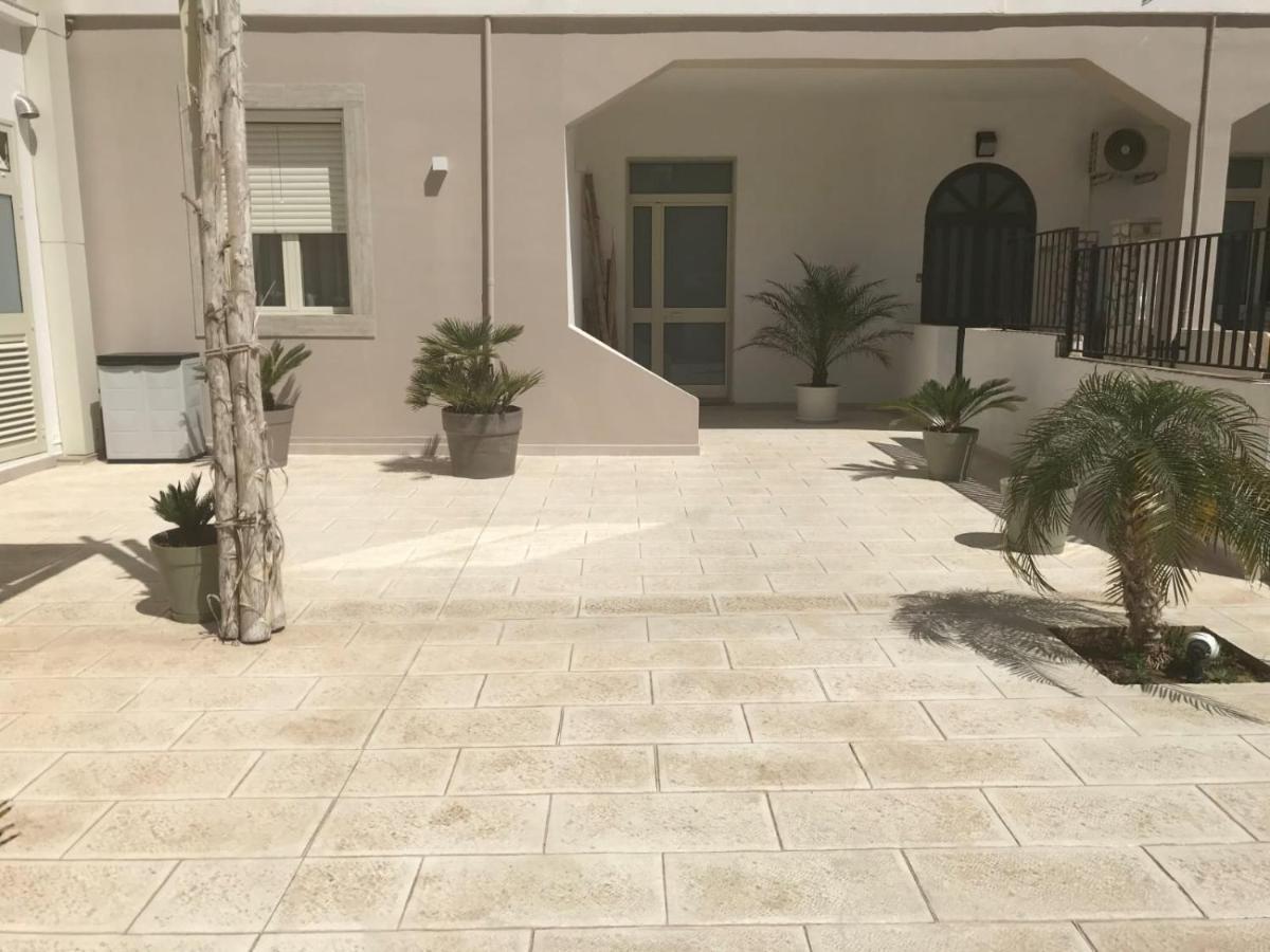 Scogliera Apartments Авола Экстерьер фото